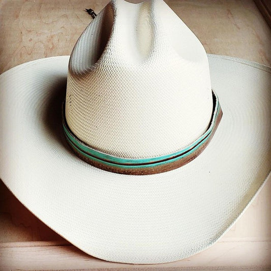 Banda para sombrero de cuero con relieve navajo turquesa