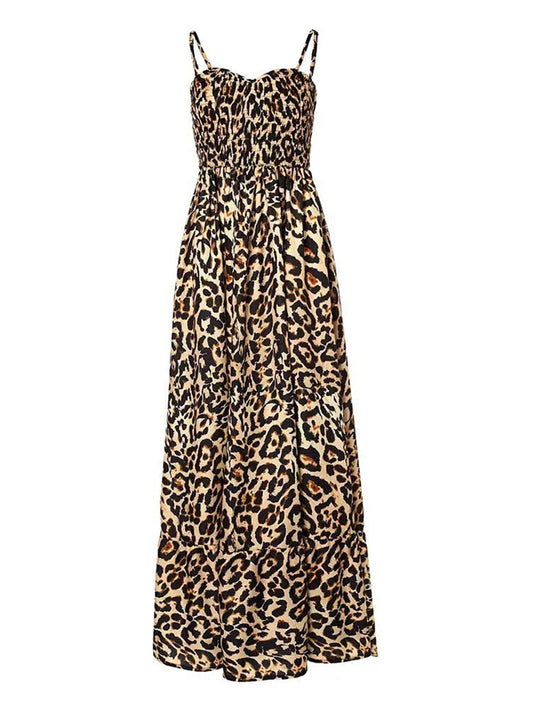 Vestido camisero con escote en forma de corazón y estampado de leopardo